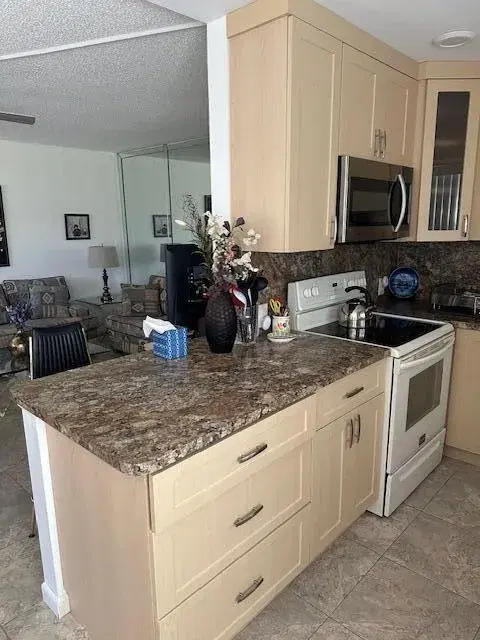 Picture of 98 Dorset C, Boca Raton FL 33434