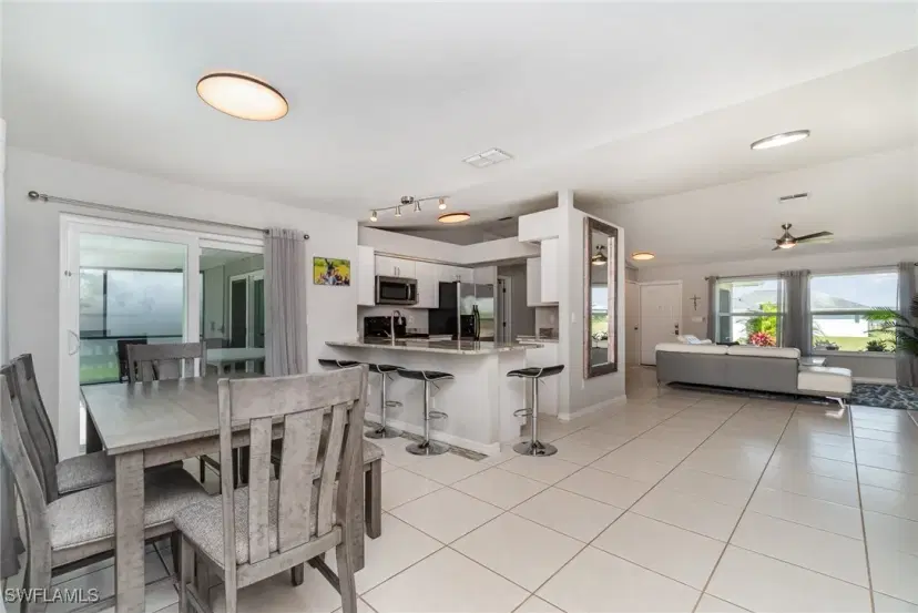 Picture of 844 SW 37Th St, Cape Coral FL 33914