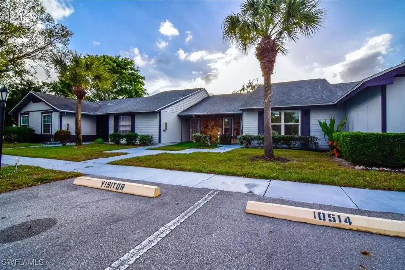 Picture of 10514 Newbury Ct, Lehigh Acres FL 33936