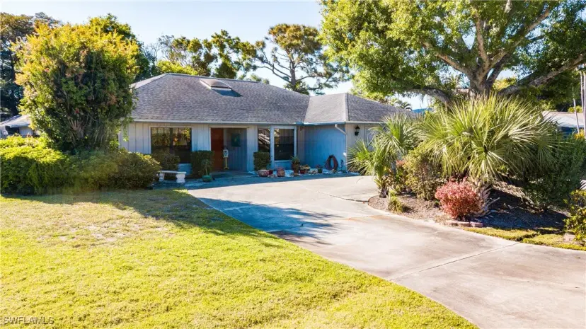 Picture of 5728 Inverness Cir, North Fort Myers FL 33903
