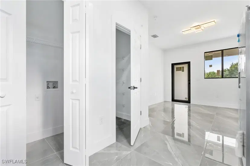 Picture of 922 Dobbins St E, Lehigh Acres FL 33974
