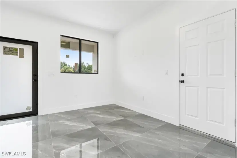 Picture of 922 Dobbins St E, Lehigh Acres FL 33974