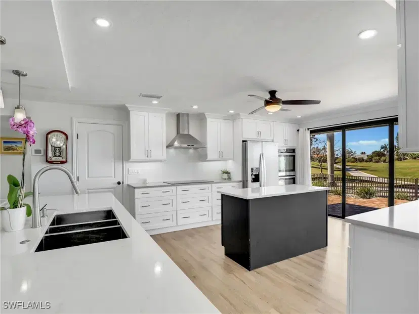Picture of 356 Nassau Ct, Marco Island FL 34145