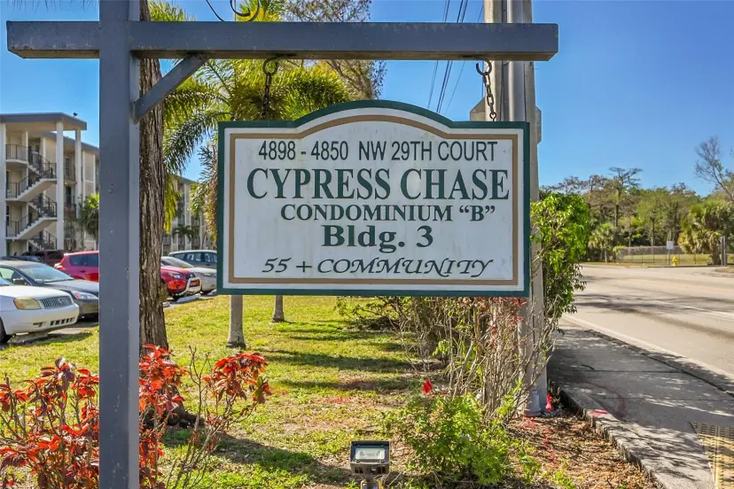 Picture of 4850 NW 29Th Ct 220, Lauderdale Lakes FL 33313