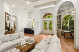 Picture of 4747 7Th Ave Sw, Naples, FL 34119