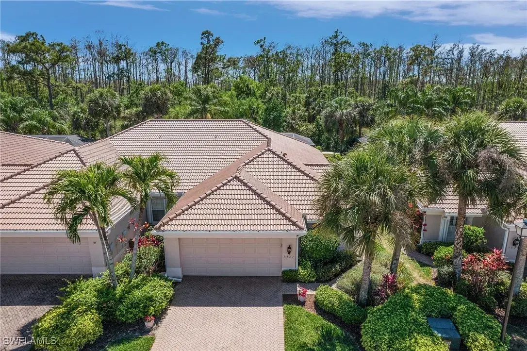 Picture of 9527 Hemingway Ln, Fort Myers, FL 33913