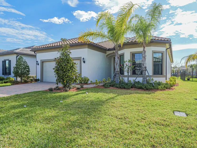 Picture of 425 SE Donnell Street, Port St Lucie FL 34984