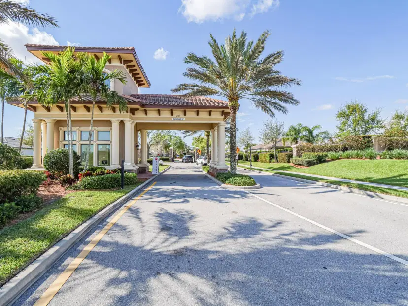 Picture of 425 SE Donnell Street, Port St Lucie FL 34984
