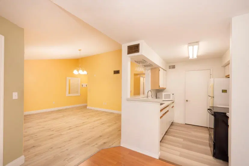 Picture of 2440 NW 33Rd St 1808, Oakland Park FL 33309