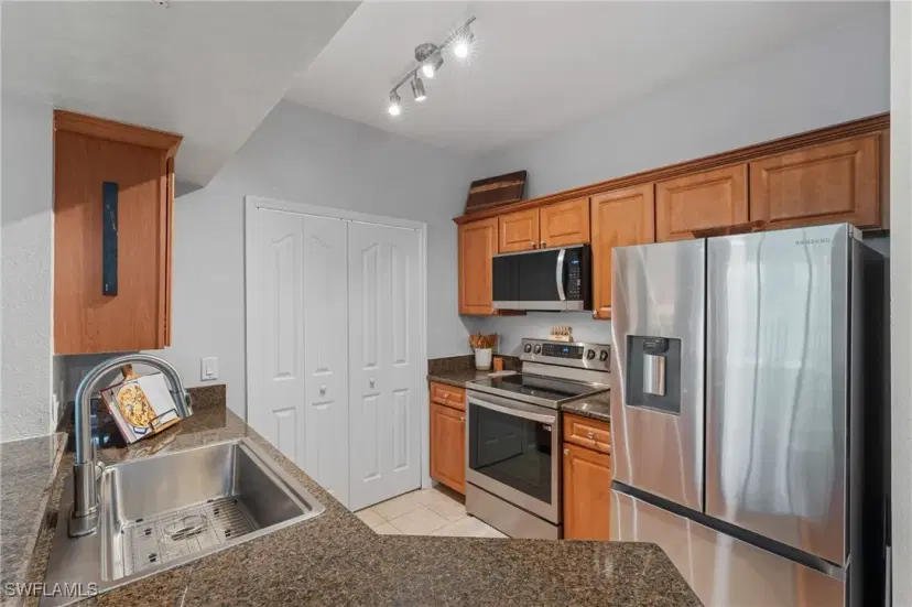 Picture of 12965 Positano Cir 304, Naples FL 34105