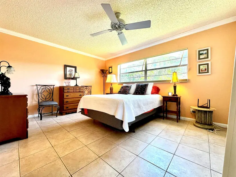 Picture of 3400 NW 48Th Avenue 512, Lauderdale Lakes FL 33319