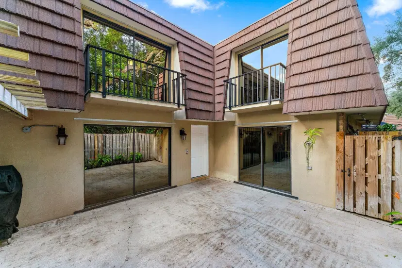 Picture of 413 4Th Lane, Palm Beach Gardens FL 33418