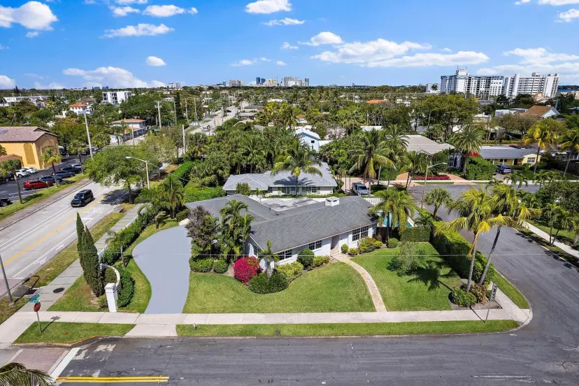 Picture of 235 Worth Court, West Palm Beach FL 33405