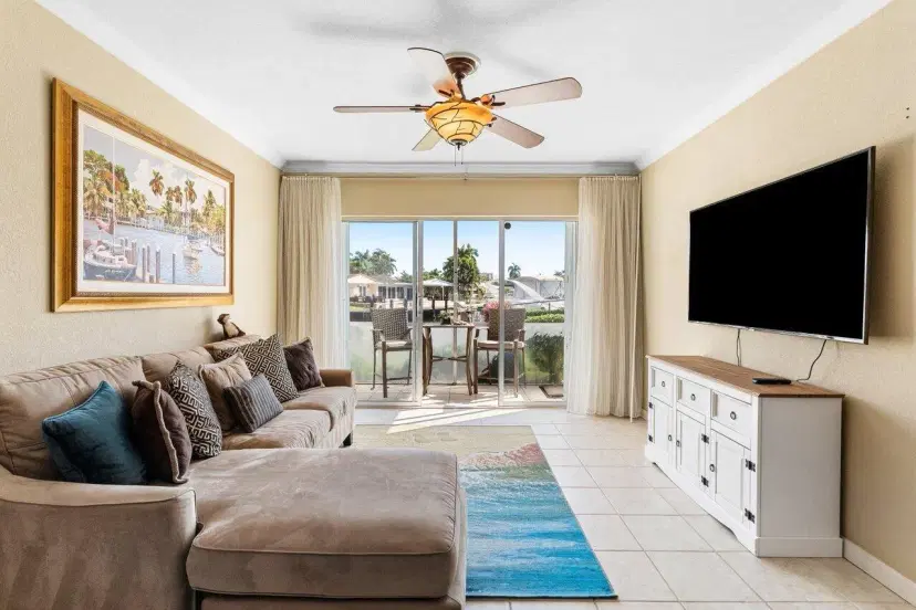 Picture of 2201 SE 9Th Street 107, Pompano Beach FL 33062