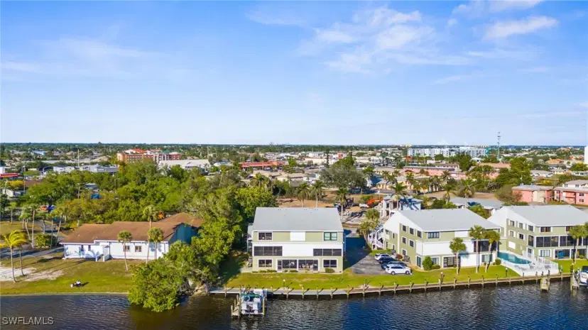 Picture of 610 Victoria Dr 101C, Cape Coral FL 33904