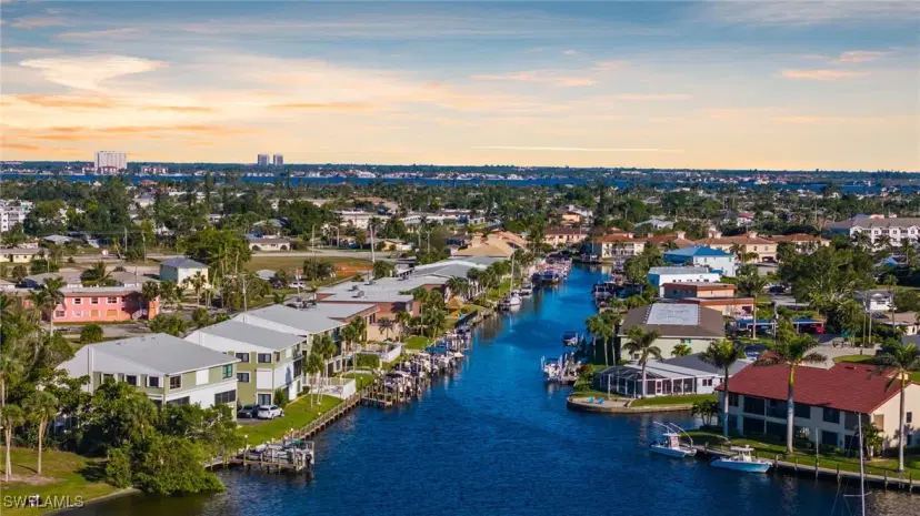 Picture of 610 Victoria Dr 101C, Cape Coral FL 33904