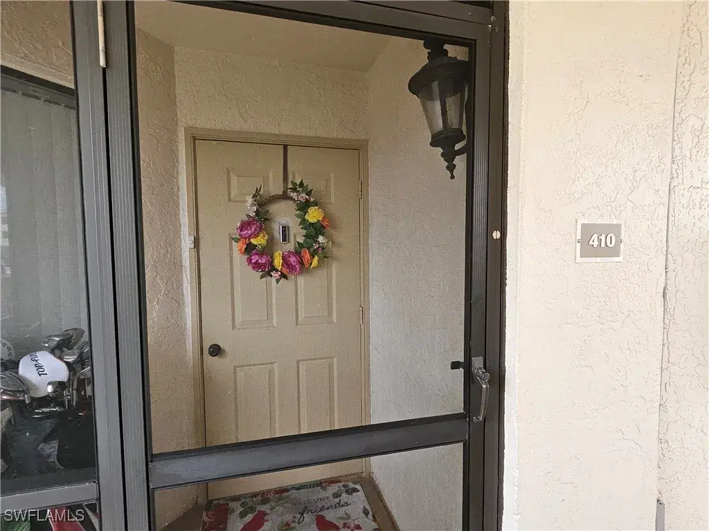 Picture of 7410 Lake Breeze Dr 410, Fort Myers, FL 33907