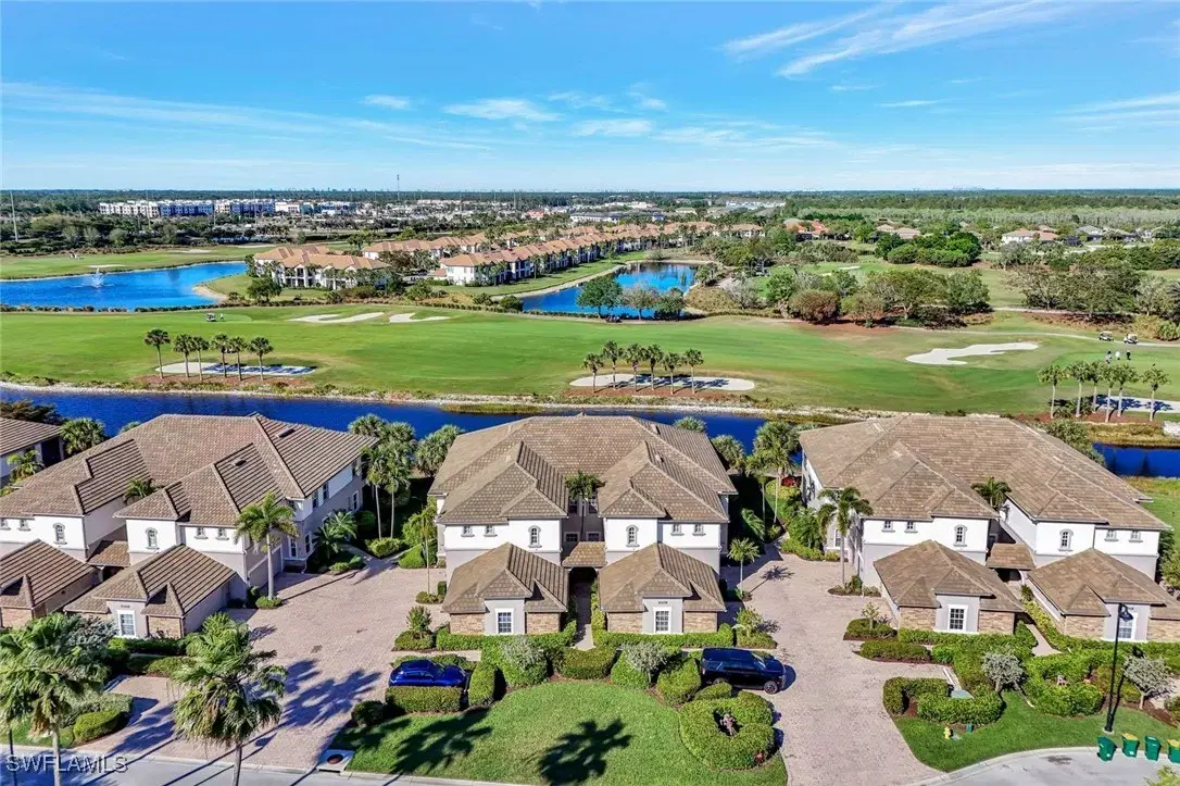 Picture of 8735 Coastline Ct 202, Naples, FL 34120