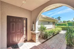 Picture of 8735 Coastline Ct 202, Naples, FL 34120
