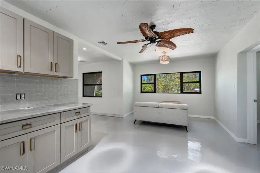 Picture of 2230 Harbor Rd, Naples FL 34104