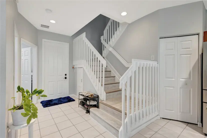 Picture of 2037 Nassau Dr 2037, Riviera Beach FL 33404