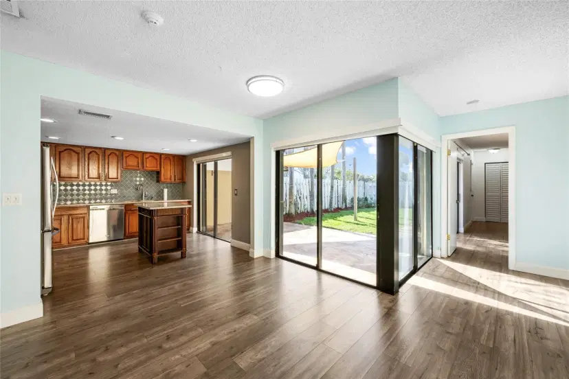 Picture of 6353 Lantana Pines Dr, Lake Worth FL 33462