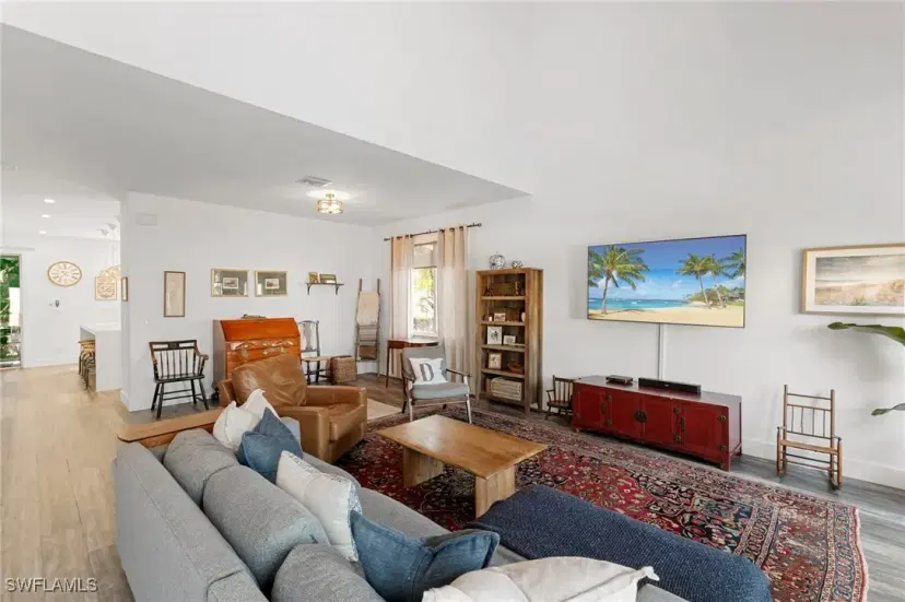 Picture of 7430 Meldin Ct, Naples FL 34104