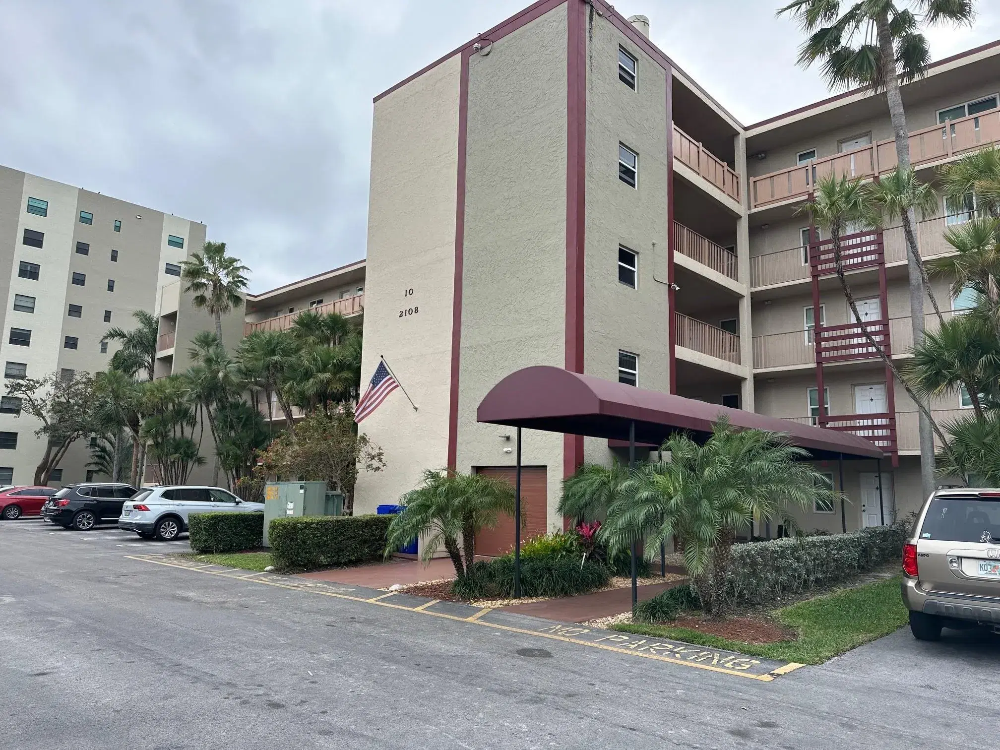 Picture of 2108 S Cypress Bend Dr 307, Pompano Beach, FL 33069