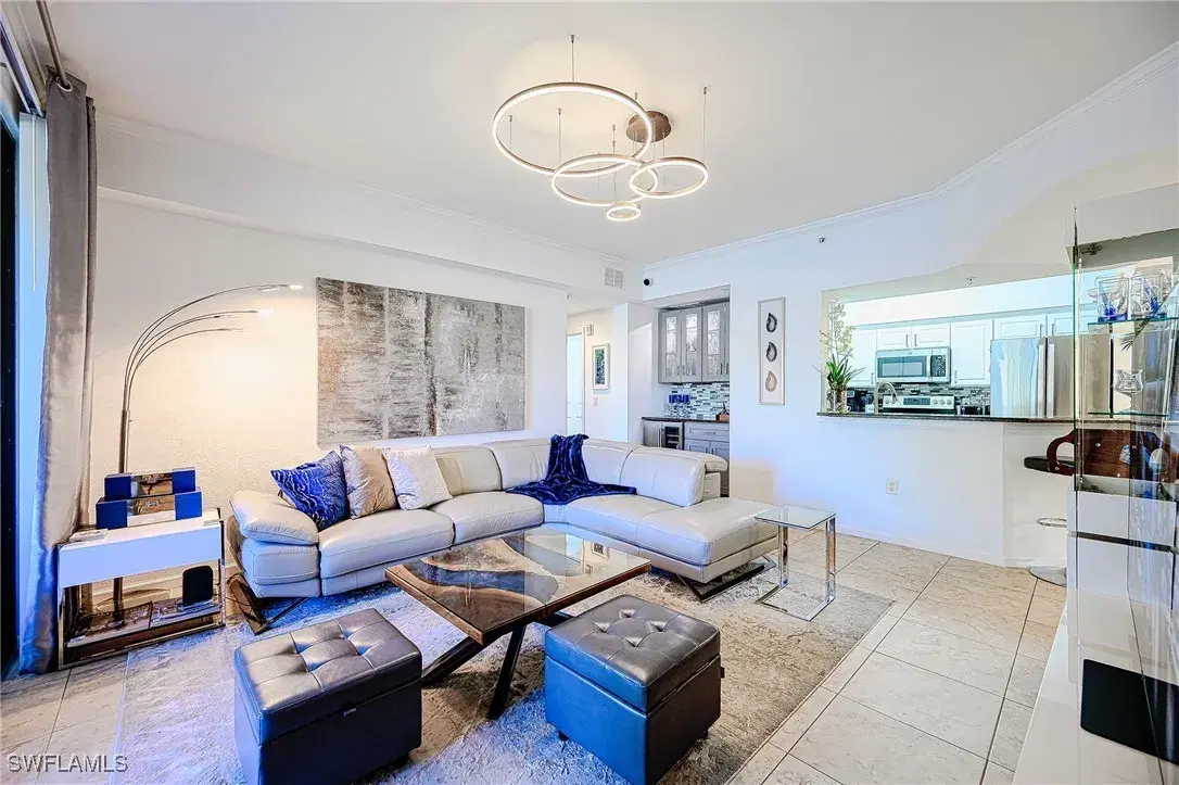 Picture of 13000 Positano Cir 108, Naples, FL 34105