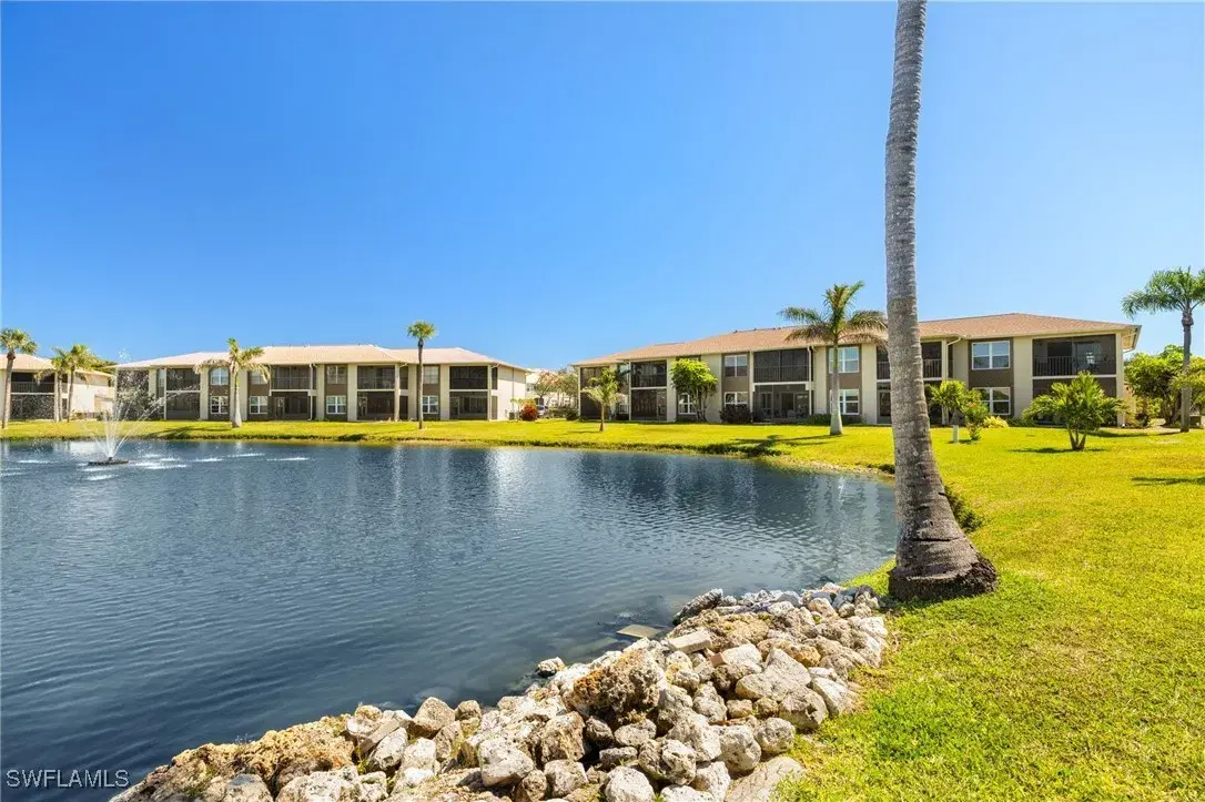 Picture of 16007 Davis Rd 824, Fort Myers, FL 33908