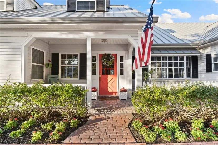 Picture of 517 Devils Ln, Naples FL 34103