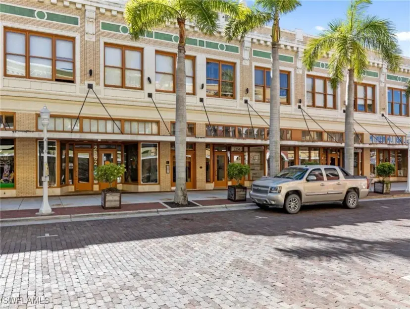 Picture of 2260 1St St 211, Fort Myers FL 33901