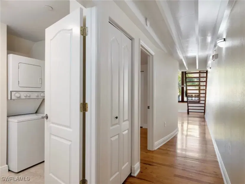 Picture of 2260 1St St 211, Fort Myers FL 33901