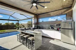 Picture of 712 NE 2Nd Pl, Cape Coral, FL 33909