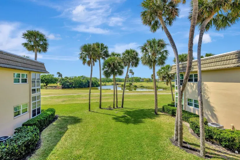 Picture of 20 Vista Gardens Trail 204, Vero Beach FL 32962