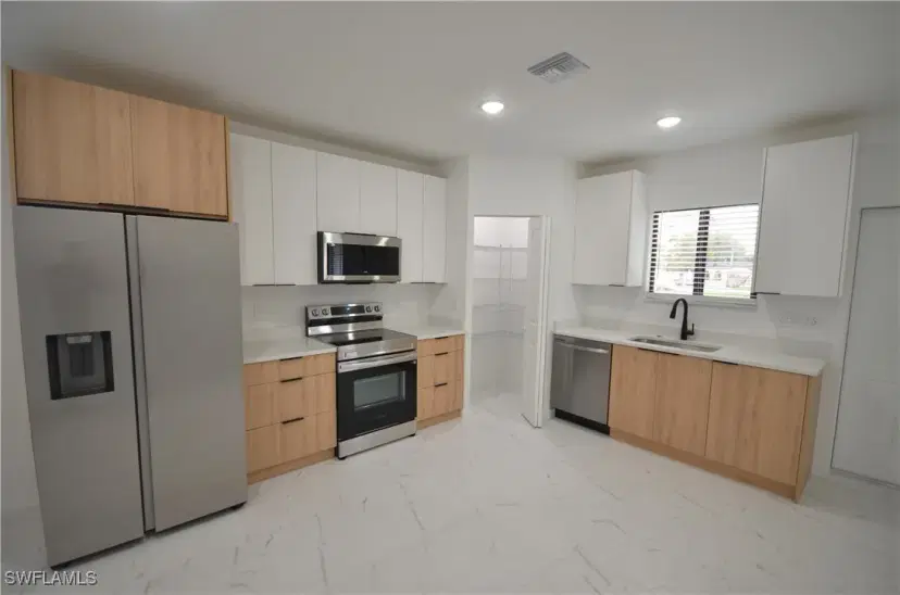 Picture of 2132 Barker Blvd, Fort Myers FL 33916