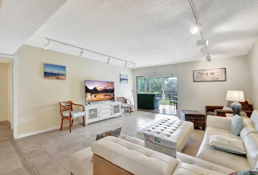 Picture of 9220 SW 14Th St 3304, Boca Raton FL 33428