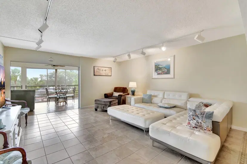 Picture of 9220 SW 14Th St 3304, Boca Raton FL 33428