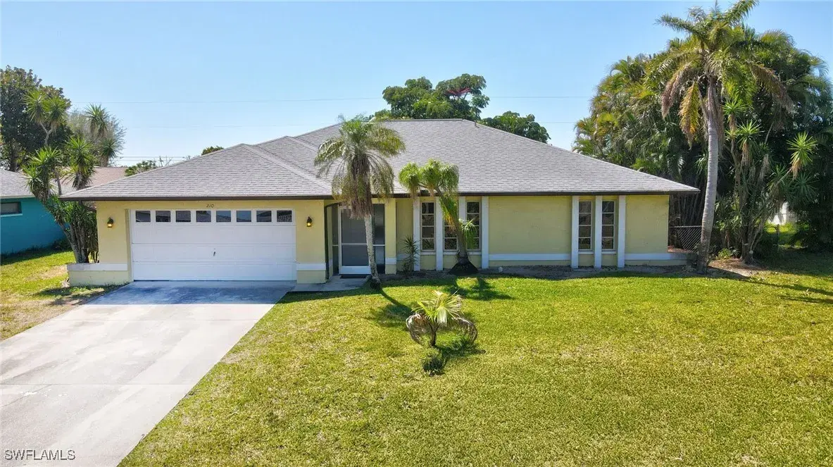Picture of 210 NE 10Th Ave, Cape Coral, FL 33909