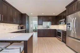 Picture of 705 Neapolitan Way 705, Naples, FL 34103