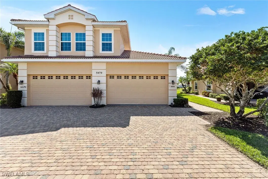 Picture of 5979 Trophy Dr 1604, Naples, FL 34110