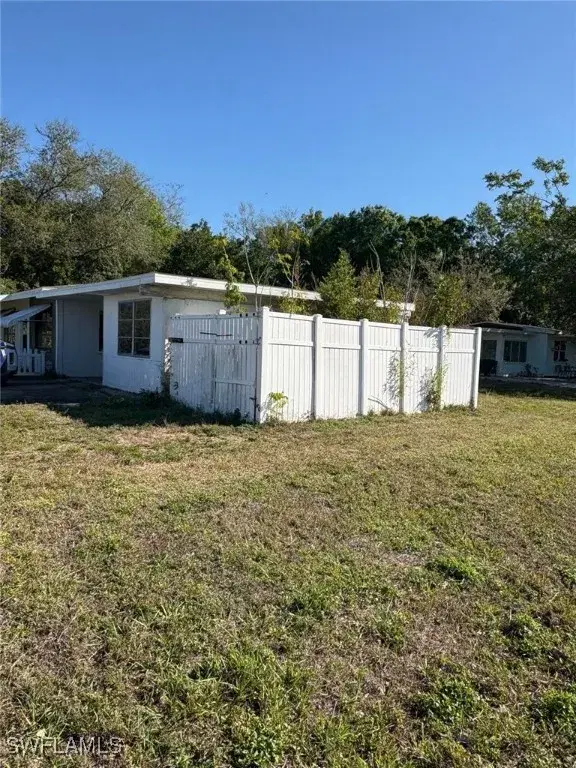 Picture of 18 Alabama Rd N, Lehigh Acres FL 33936