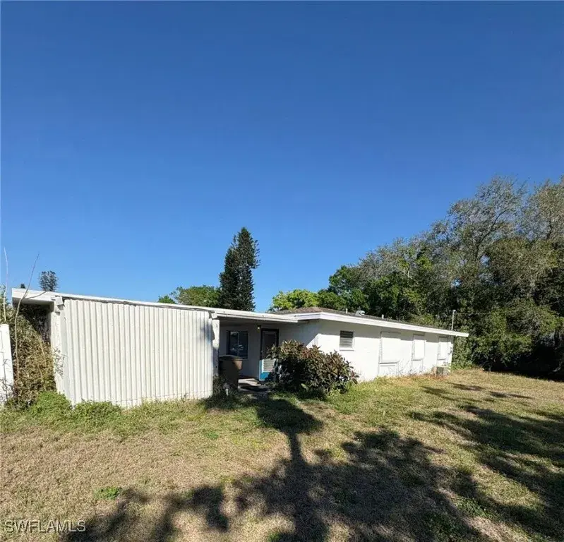 Picture of 18 Alabama Rd N, Lehigh Acres FL 33936