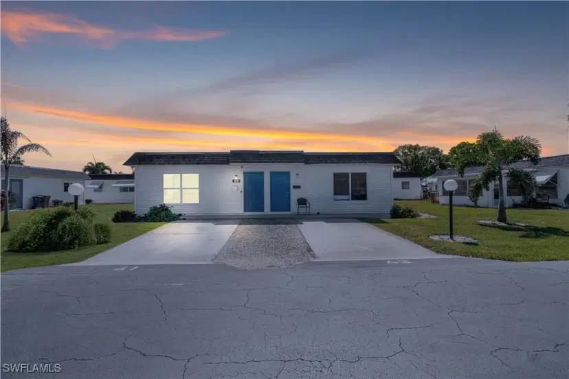 Picture of 41 Tangelo Ct, Lehigh Acres FL 33936