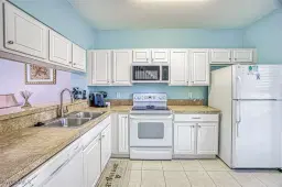 Picture of 8178 Pacific Beach Dr, Fort Myers, FL 33966