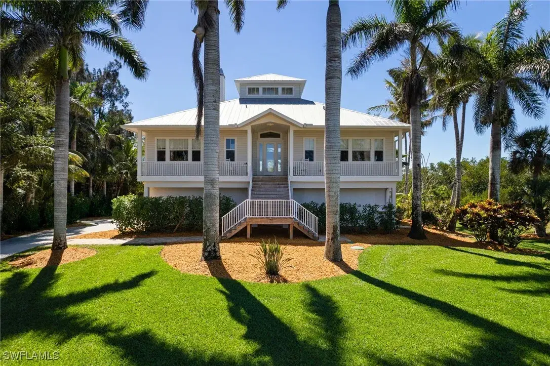 Picture of 18481 Pioneer Rd, Fort Myers, FL 33908