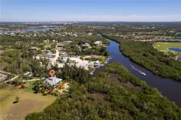 Picture of 18481 Pioneer Rd, Fort Myers, FL 33908