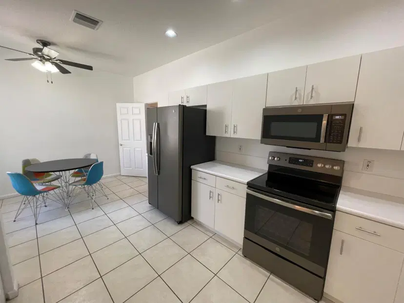 Picture of 9675 Crescent View Drive N, Boynton Beach FL 33437