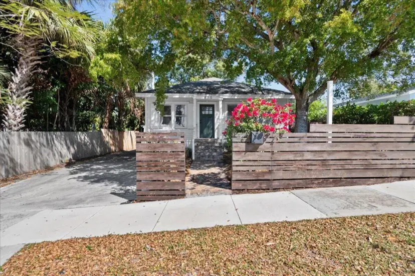 Picture of 815 Omar Road, West Palm Beach FL 33405