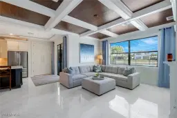 Picture of 9250 Shadow Oak Ln, Naples, FL 34120
